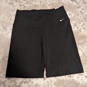 Women's Nike NWT Biker Shorts LG